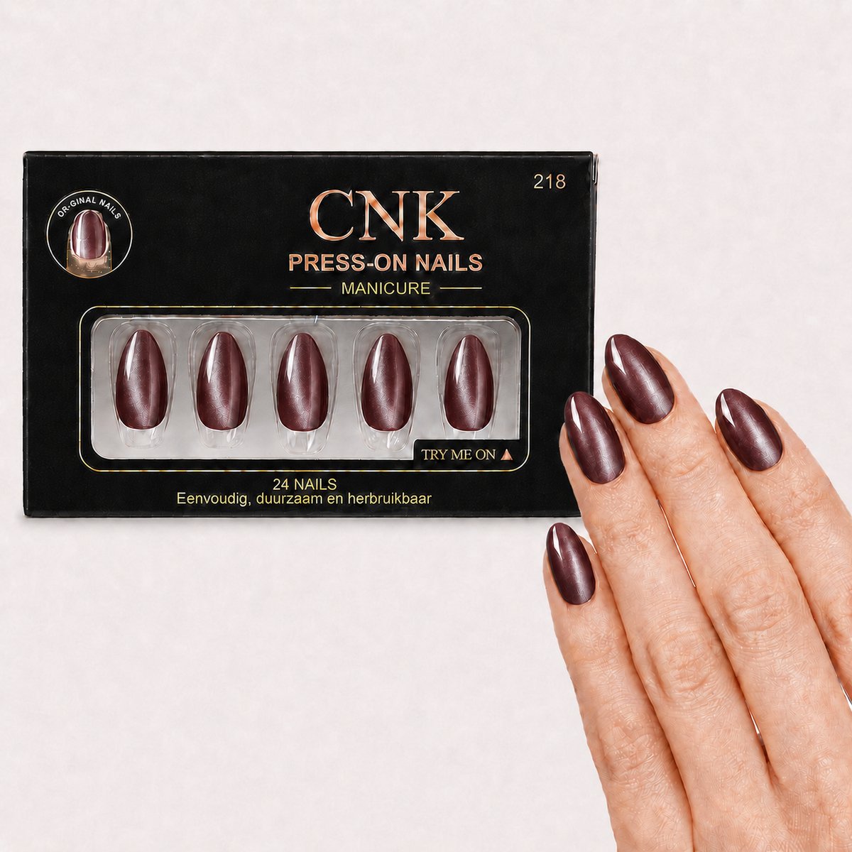 CNK 218 Press On Nails - Plaknagels - 24 Kunstnagels met Nagellijm, 24 Zelfklevende Plakstickers, Cleaner Wipe, Nagelvijl, Woodstick & Size Matcher - Nepnagels voor 7-14 Dagen - Herbruikbare Press-On Nagels - Starterspakket voor Manicure & Nail Art