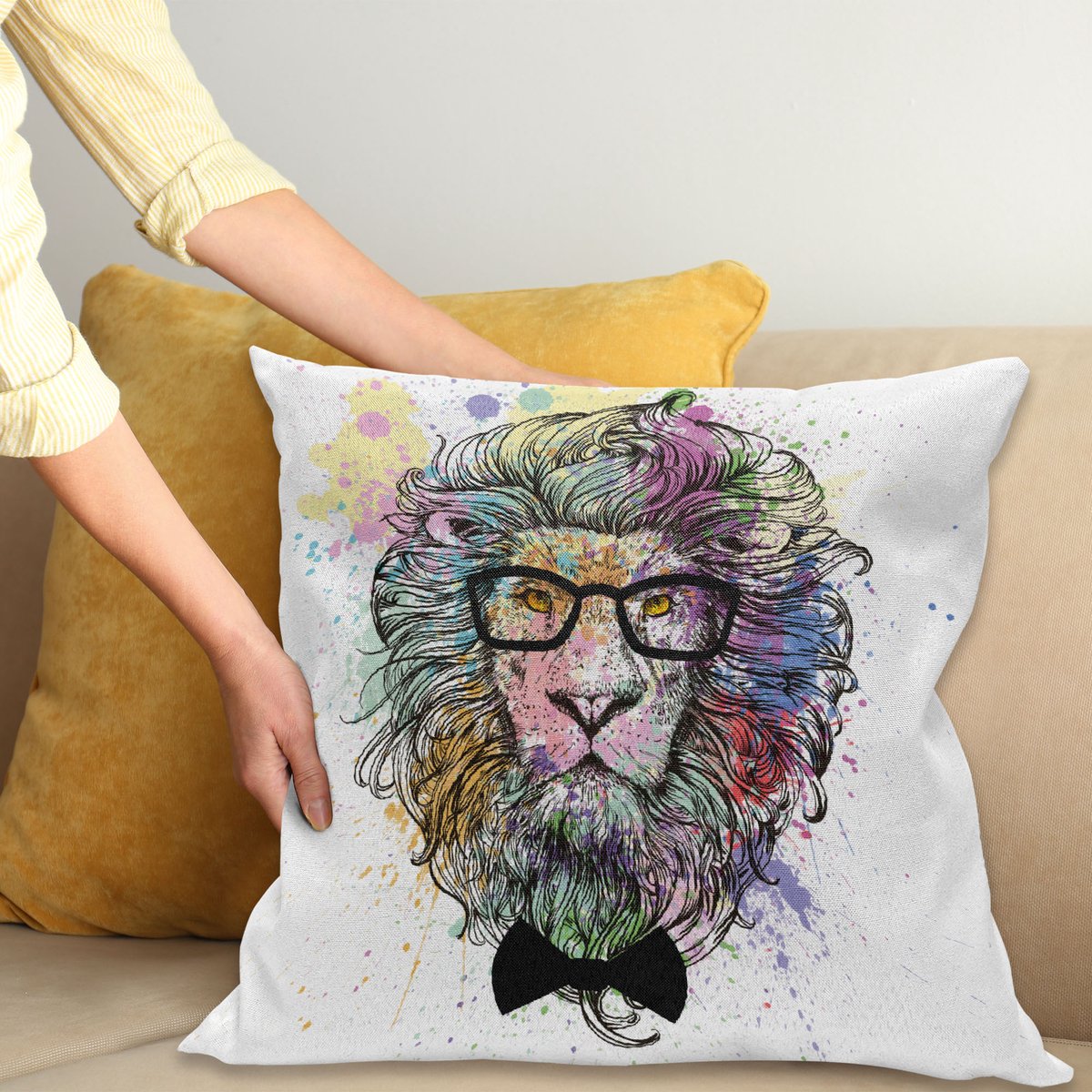 ABAKUHAUS Mode Sierkussenhoes, Retro Stijl Hipster Lion met Glasses en Bowtie King van Dieren Splash Stijl Kunst, Decoratieve Vierkante Sierkussenhoes, 45 x 45 cm, Houtskool Paars