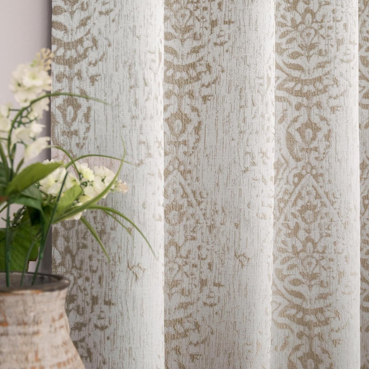 Tan Boho Gordijnen voor Slaapkamer Korte Kamer Verduisterend 50% Verduisterend Verhoogd Patroon Versierde Gordijnen voor Woonkamer Erker, 160 Inch Lengte 2 Panelen, Taupe