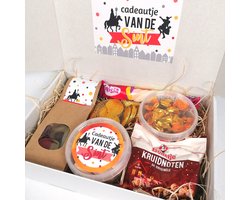 Sinterklaas Cadeaubox - "Cadeautje van de Sint" - Luxe Snoeppakket met Kruidnoten, Chocolademunten, Kabelspek & Mix Snoepgoed - Sinterklaas Cadeau / Schoencadeautje/Cadeau pakjeavond