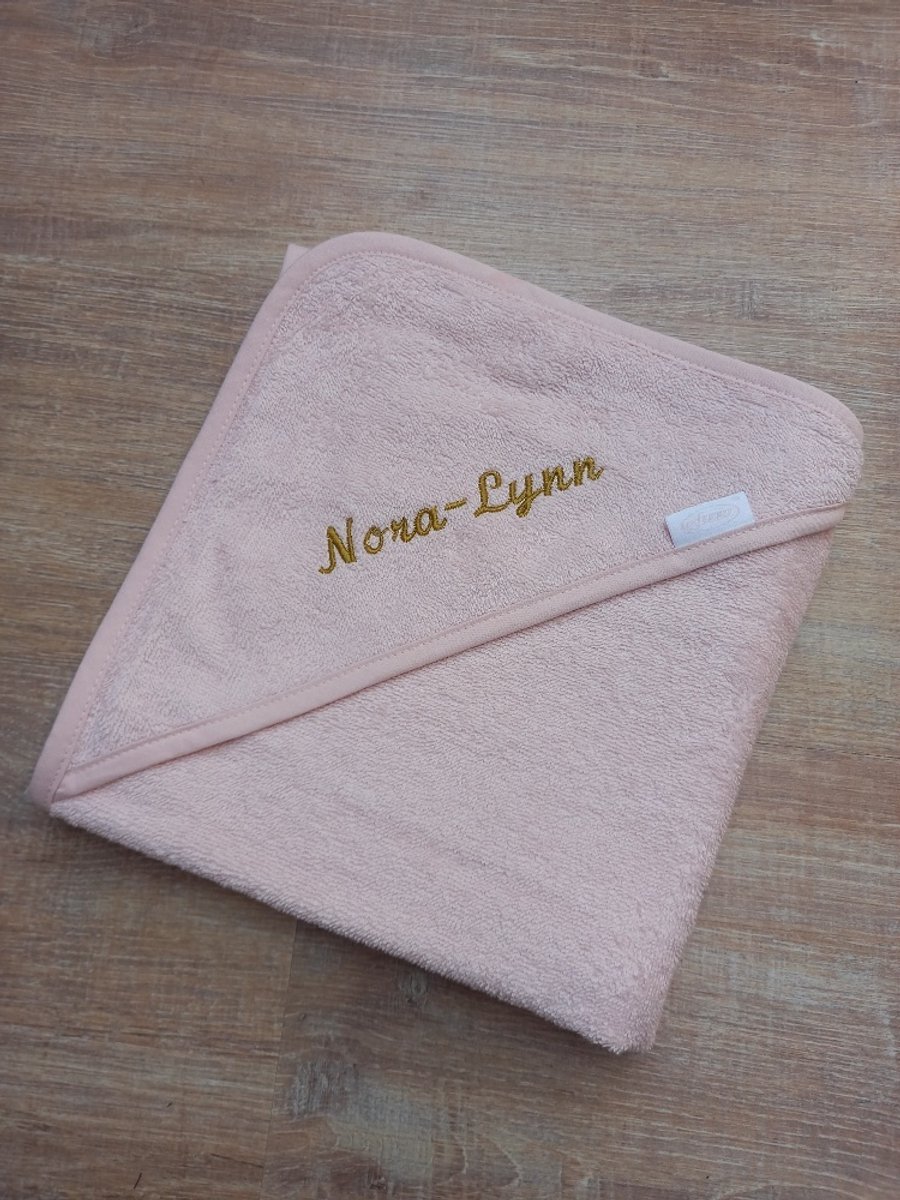 Gepersonliseerde handdoek forest met naam geborduurd