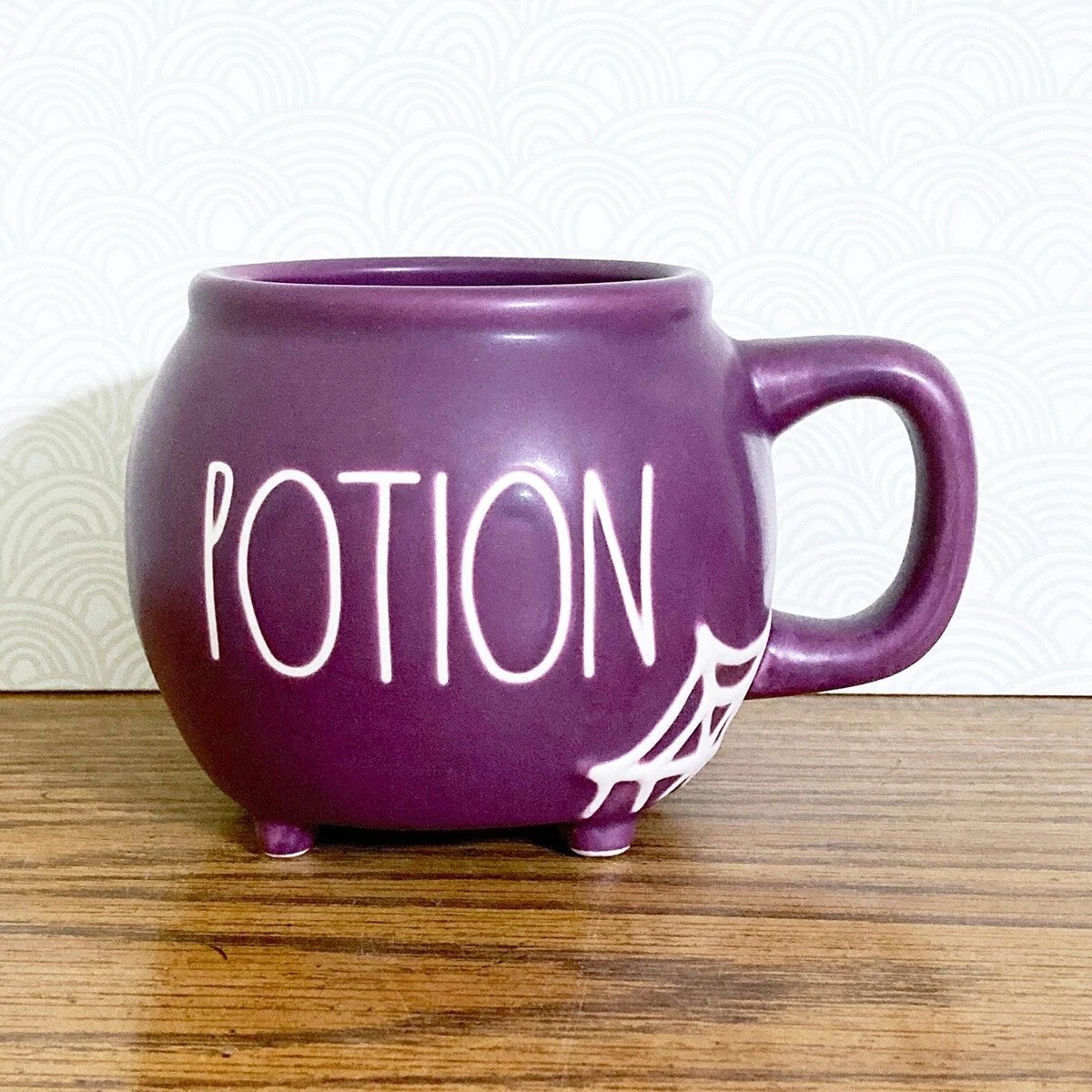 Rae Dunn - cauldron - keramiek - mug - halloween - halloween mok - halloween decoratie