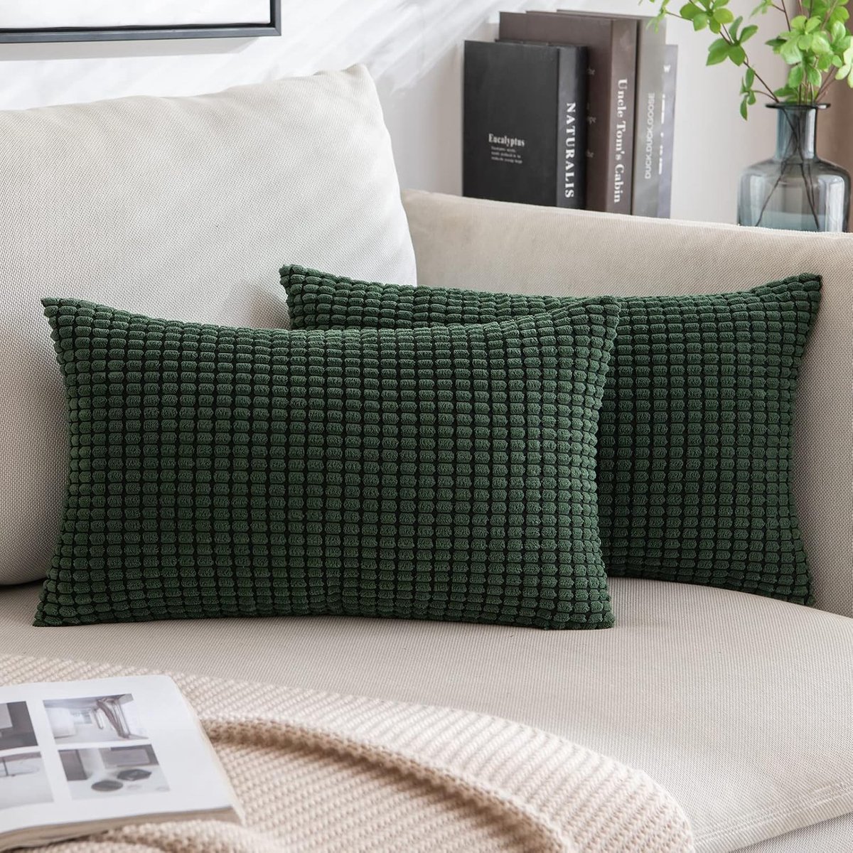 Set van 2 Decoratieve Corduroy Kussenhoezen 30x50 cm Gestreept en Effen Rectangle Kussenhoezen voor Bank en Slaapkamer Donkergroen