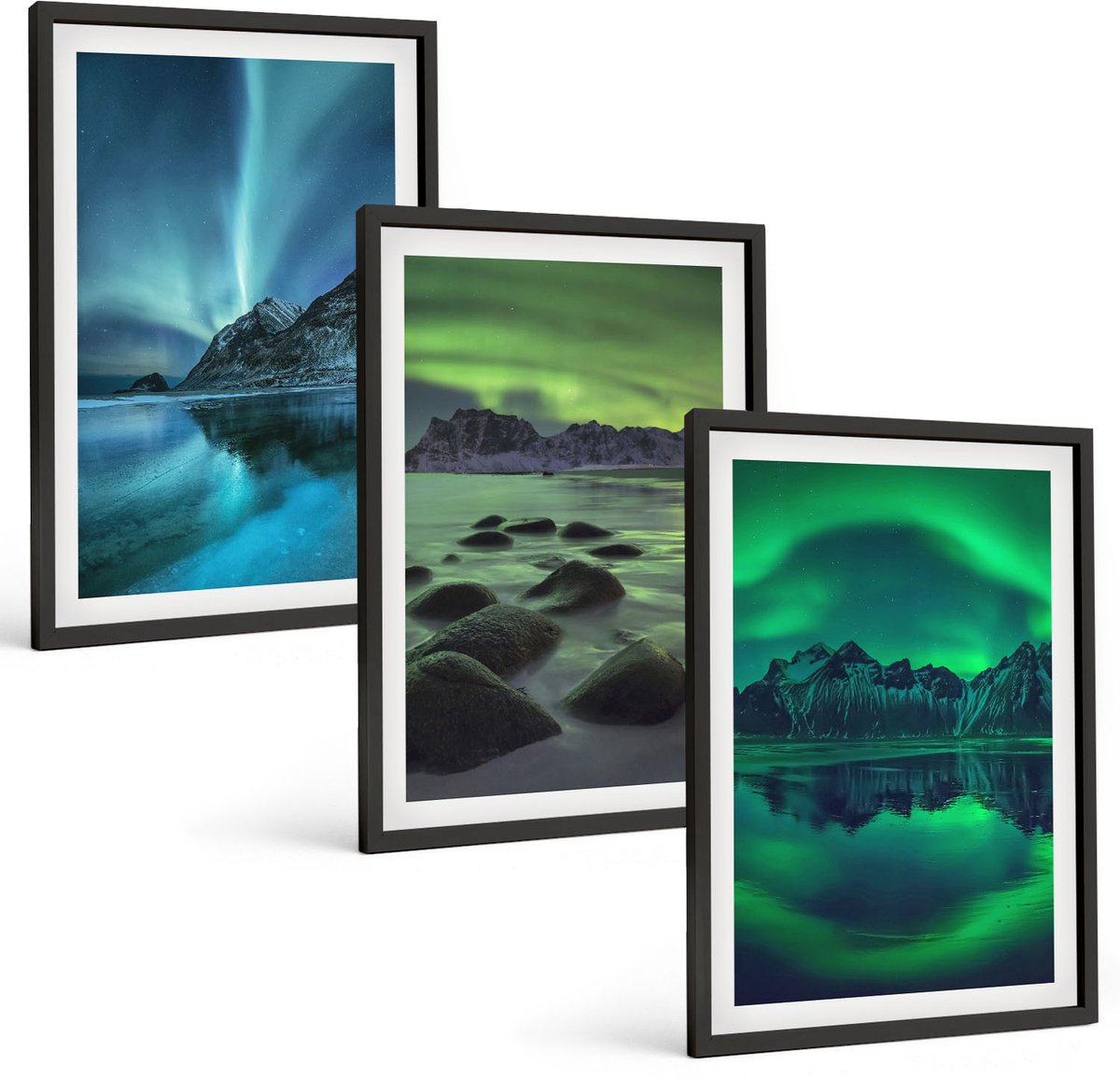 Coloray 3-Delige Schilderij Set - Winterlandschap Met Noorderlicht En Bergen - 40 x 60 cm - Wanddecoratie - Moderne Interieurdecoratie - Decoratieve Schilderijen