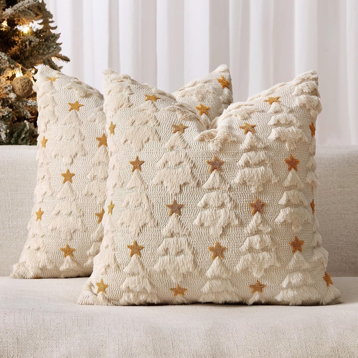 Kerst Kussenhoezen Set van 2 Stuks van Korte Wol en Velvet met Luxe Kerstboompatroon voor Sofa en Slaapkamer Decoratie in Beige