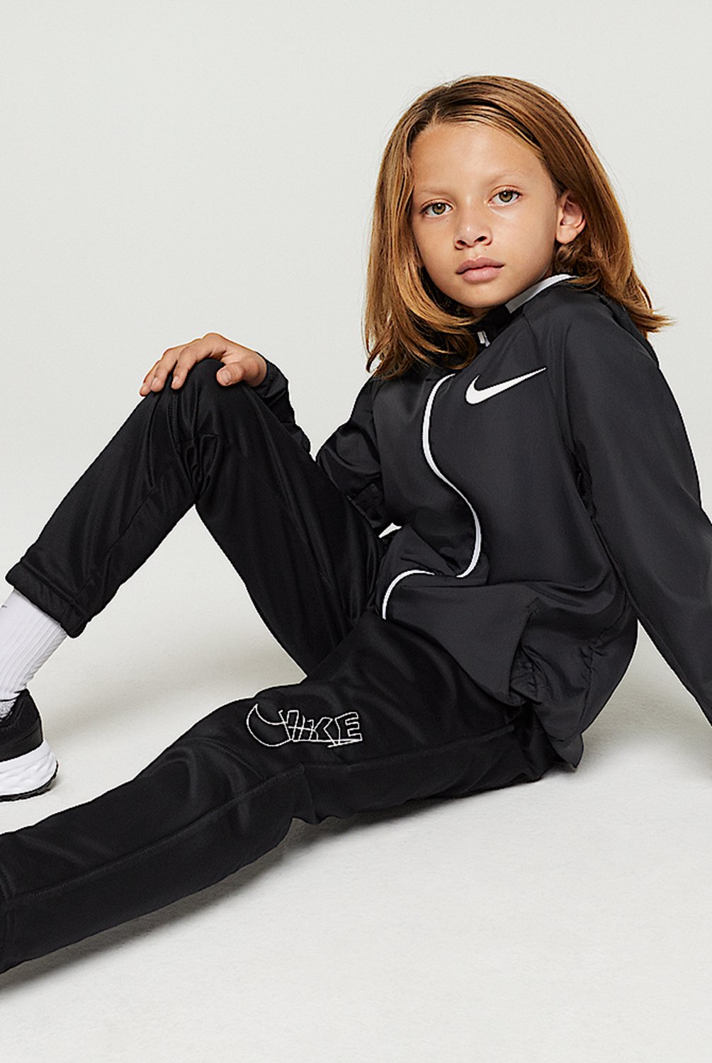 Nike Revolution 6 NN Hardloopschoenen – Smoke /Washed /Siren Revolution Hardlopen Kinder Hardloopschoenen voor Kids Grijs