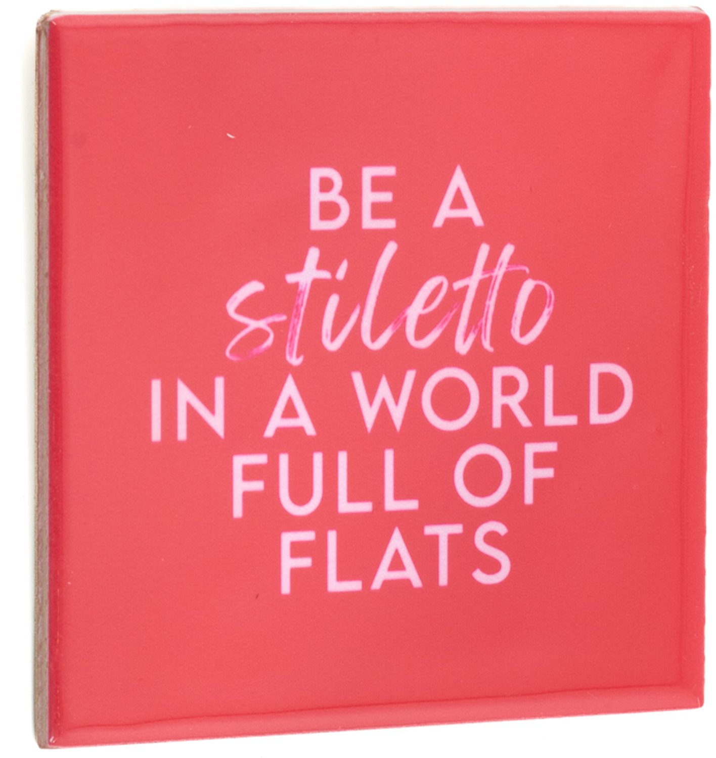Tegeltje stiletto in a world of flats