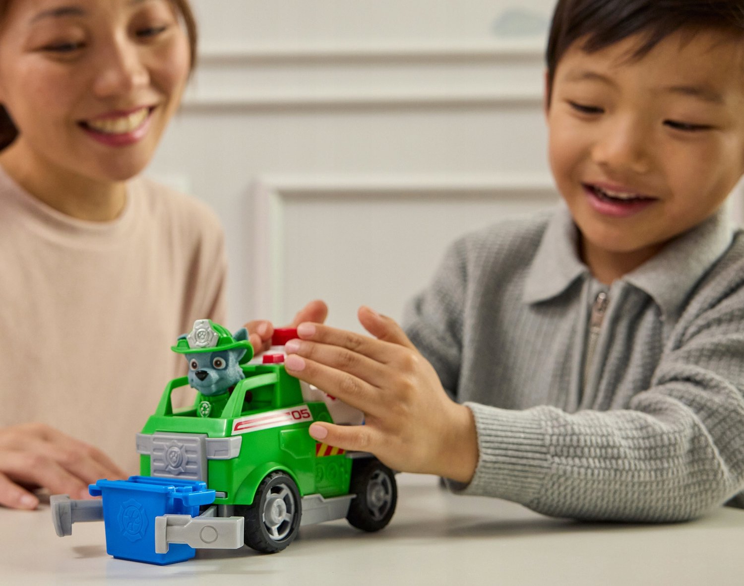 PAW Patrol - Brandweerredding - Rocky's brandweertanker - speelgoedvoertuig met speelfiguur — afbeelding 12