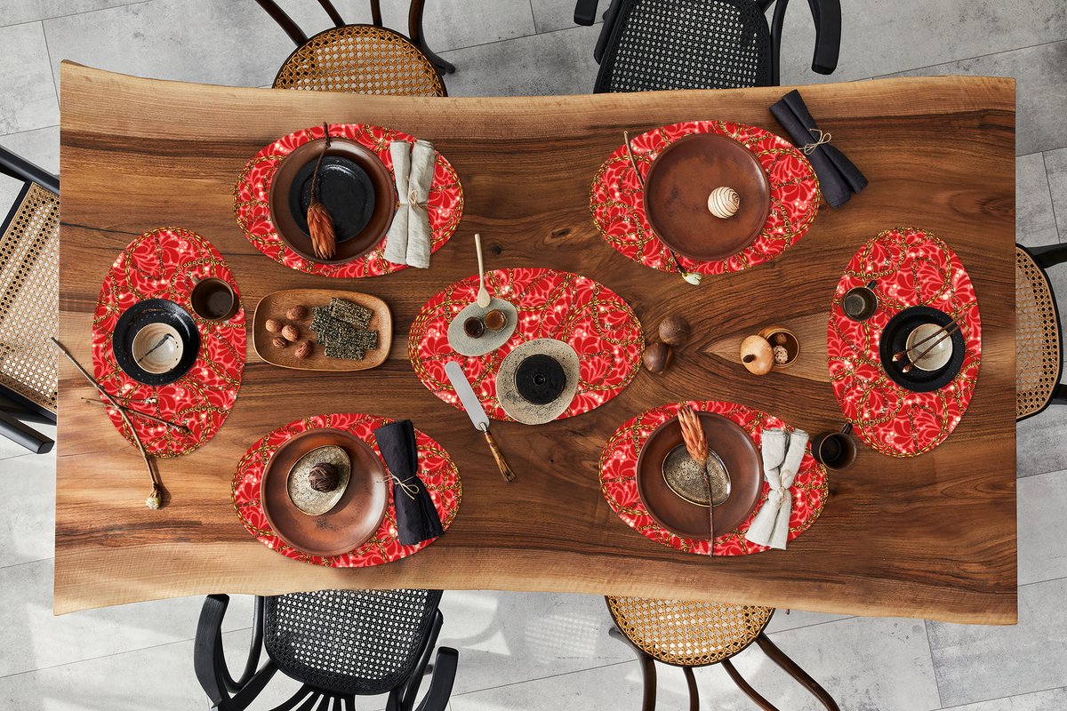 Placemats ovaal - Onderleggers - Ovale placemats - Patronen - Goud - Ketting - Rood - 8 stuks