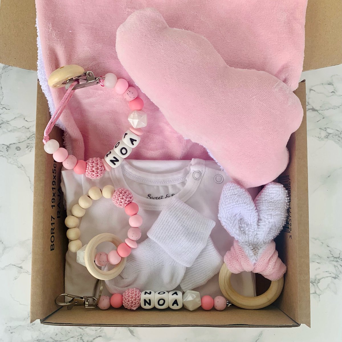 Goedkoopste Giftset babypakket - roze - gepersonaliseerd - verschillende maten