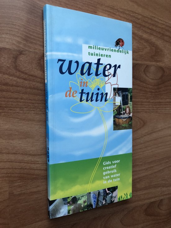 Cover van het boek 'Water in de tuin' van J.W. Driessen