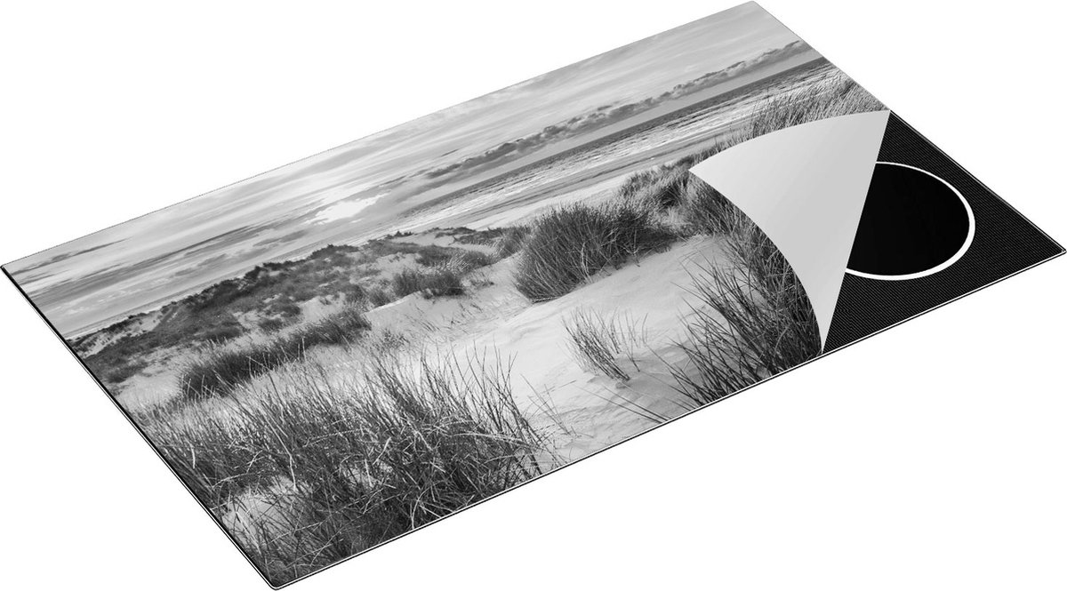 Chefcare Inductie Beschermer Strand en Duinen tijdens Zonsondergang - Zwart Wit - 91,6x52,7 cm - Afdekplaat Inductie - Kookplaat Beschermer - Inductie Mat
