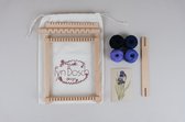 FynBosch Design Paars Iris - Botanische Bloemen DIY Weefpakket Groot -  Leer Weven - Weaving with Flowers - Weefraam - Weefbord - Botanical Hobby - Pierre-Joseph Redouté Inspired