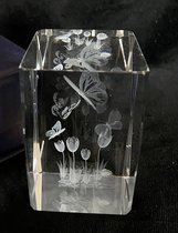 Bloc laser en verre cristal avec image 3D de papillons et tulipes 5x8cm