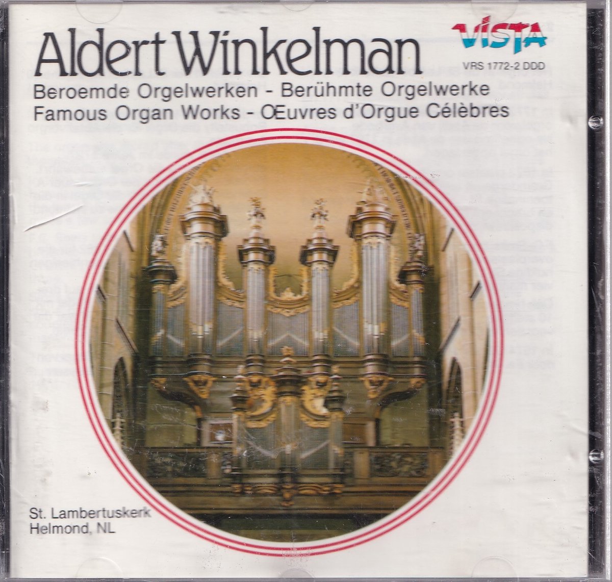 Aldert Winkelman bespeelt het orgel van de St. Lambertuskerk te Helmond