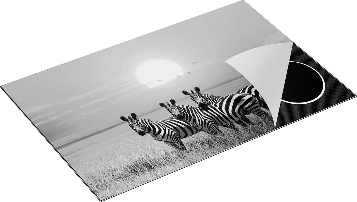 Chefcare Inductie Beschermer Drie Zebra's bij Zonsondergang - Zwart Wit - 81x52 cm - Afdekplaat Inductie - Kookplaat Beschermer - Inductie Mat
