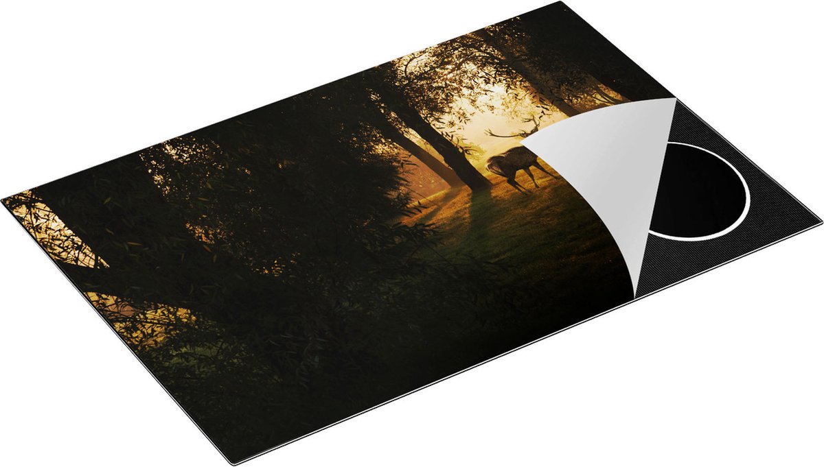 Chefcare Inductie Beschermer Hert in het Donkere Groene Bos - 81,2x52 cm - Afdekplaat Inductie - Kookplaat Beschermer - Inductie Mat