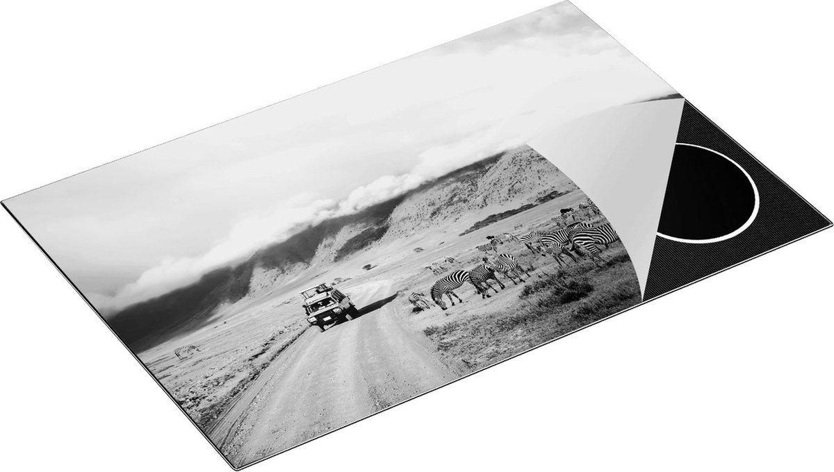 Chefcare Inductie Beschermer Safari Auto tussen de Zebra's - Zwart Wit - 81,2x52 cm - Afdekplaat Inductie - Kookplaat Beschermer - Inductie Mat
