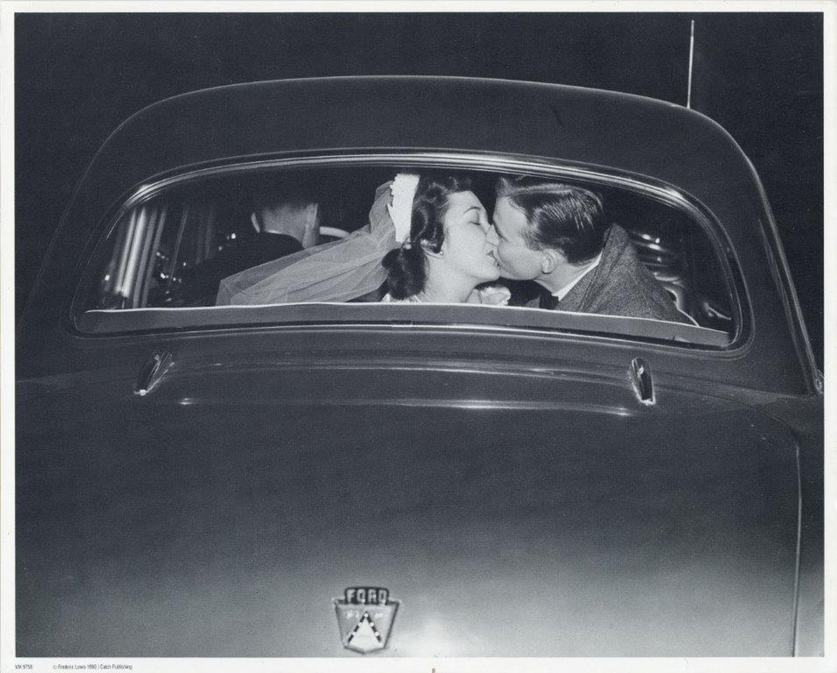 Catch Projecten Mini zwart-wit poster - Kiss - Frederic Lewis - 24x30 cm