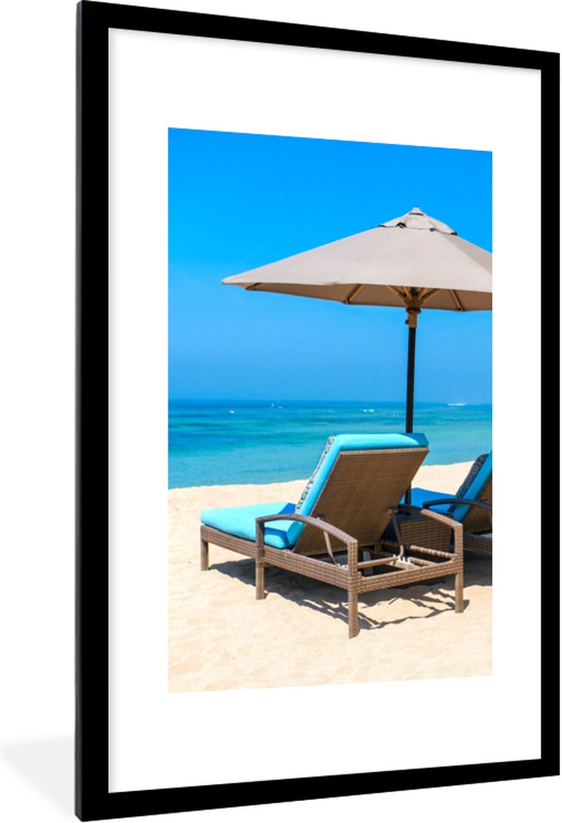 Poster in lijst - Fotolijst 80x120 cm - Posters - Strandstoel - Parasol - Zomer - Zee - Po