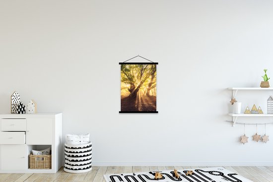 Porte-affiche avec affiche - Affiche scolaire - Arbre - Forêt - Soleil - 90x120 cm - Lattes noires