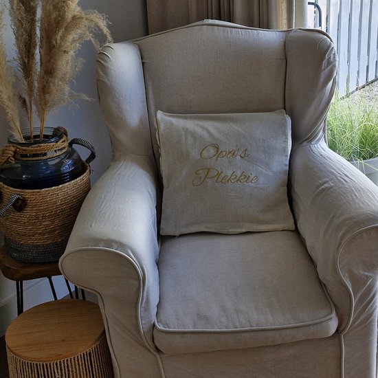 Kussen Kussenhoes met tekst bedrukt cadeau tekstbord plekje | opa’s plekkie | beige met opdruk mokka | 45x45 cm | vaderdag verjaardag opa man