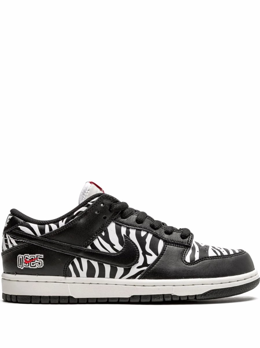 Nike SB Dunk Low OG QS “Quartersnacks Zebra” Zwart