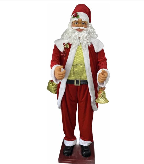 Levensgrote Kerstman in rood pak, zingt en houdt een gouden kerstbel vast, groen zakje bij heup.