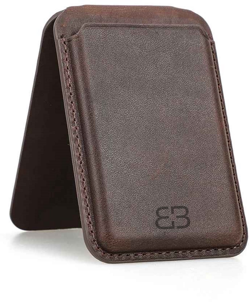 BUGOLINI Sagar - Pashouder & Telefoonstandaard – PU Leer – Magnetisch – Kaart Houder tot 3 Pasjes – Geschikt Voor iPhone Met Magsafe - Coffee