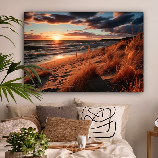 Toile de coucher de soleil sur la mer, la plage et les oyats, au-dessus d'un lit.