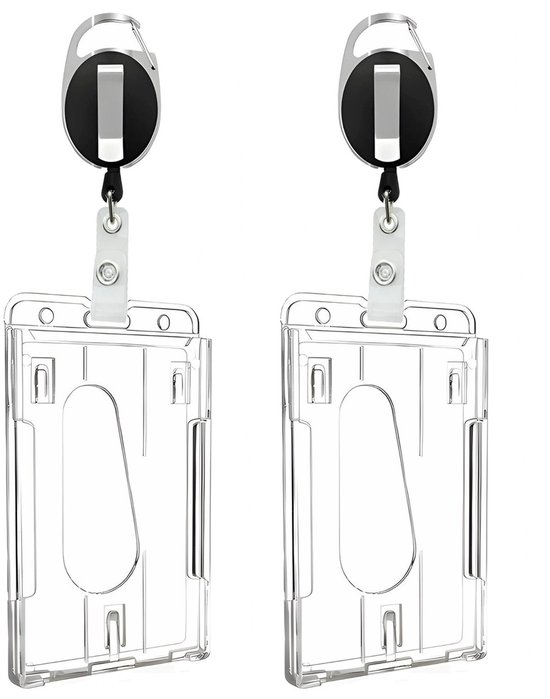 Twee transparante badgehouders met zwarte badge reels en clips.