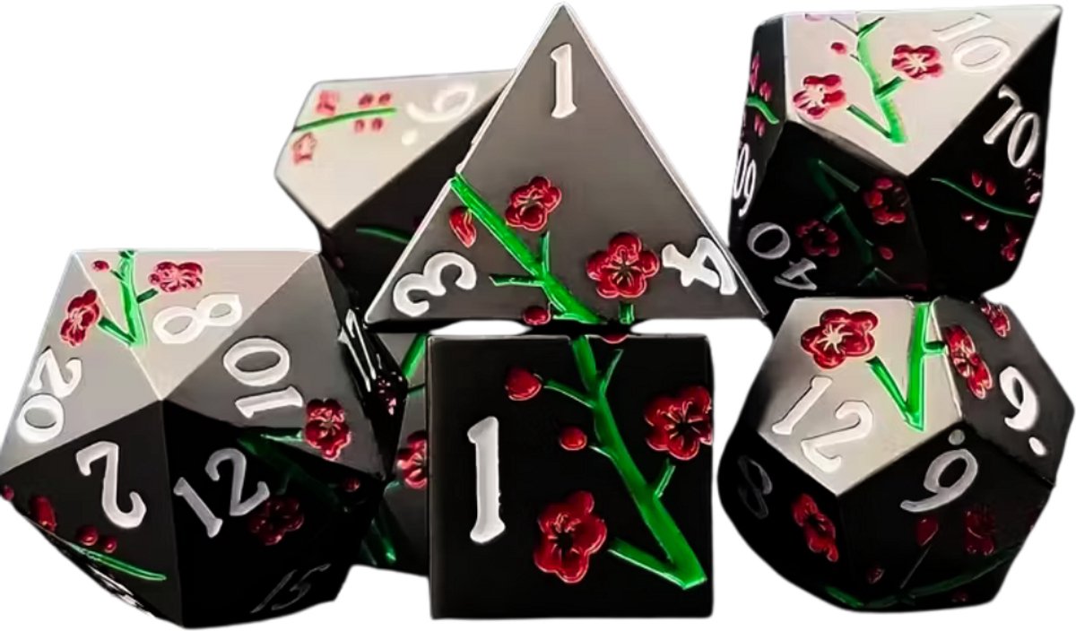 Joya Dice® Polydice Dobbelsteen set geschikt voor rollenspellen zoals Dungeons and Dragons D&D DnD | Dobbelstenen Set | Dice set | Metal dice 7 stuks set | Incl Luxe Opbergdoos | Metalen Dobbelstenen Zwart met Sakura Bloesem
