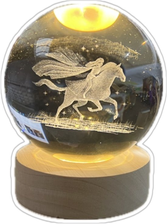 Kristallen LED-bol “Paard & Prinses” - Magische 3D Nachtlamp in Glas met Houten Basis van Merkloos — afbeelding 5