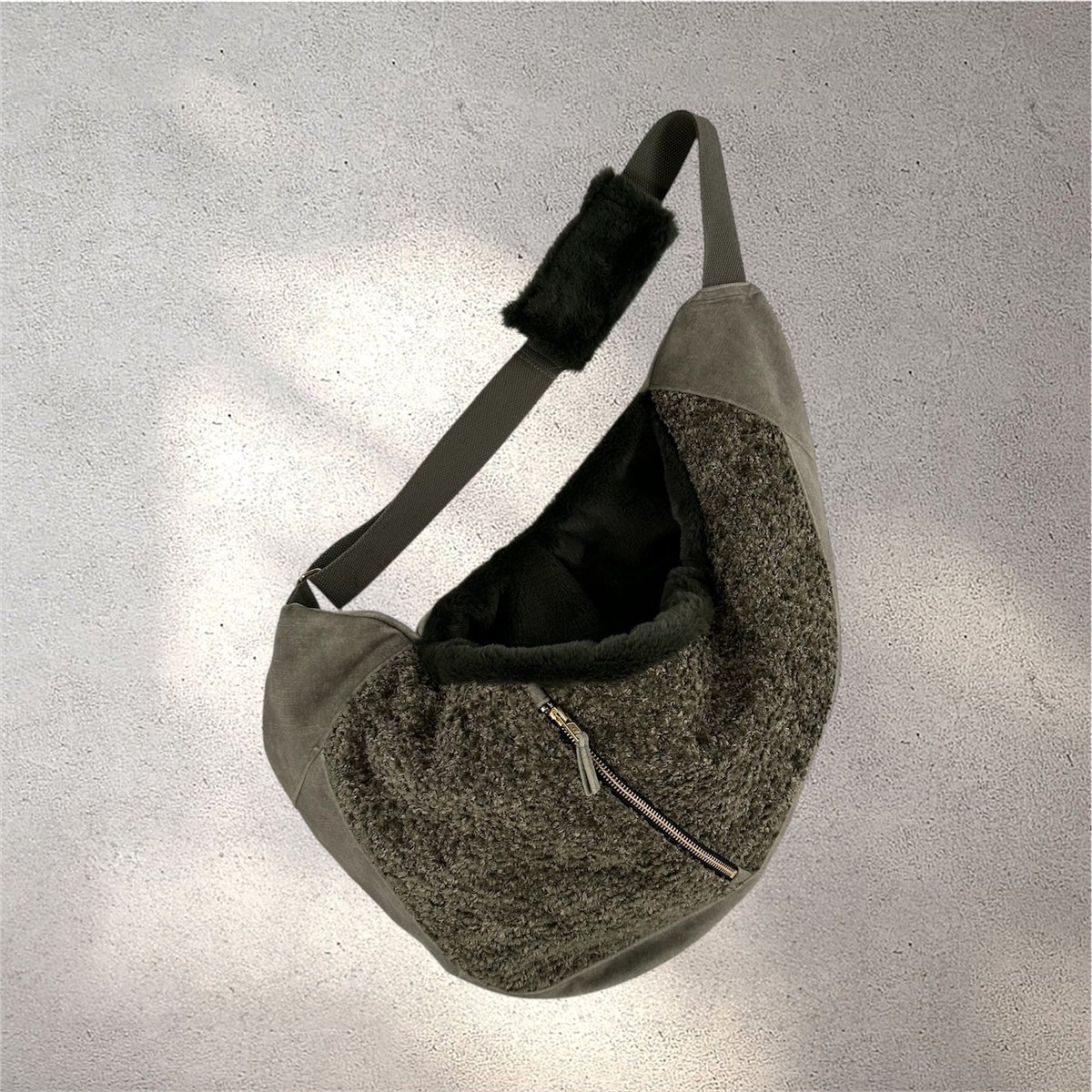 Luxe Draagzak Hond - Curl Forrest - Puppy Draagzak - Honden Draagzak - Ergonomische Hondentas - Handgemaakt - Draagtas Hond - Honden Draagtas - Honden Draagzak - Maat L = tot 10 kg L