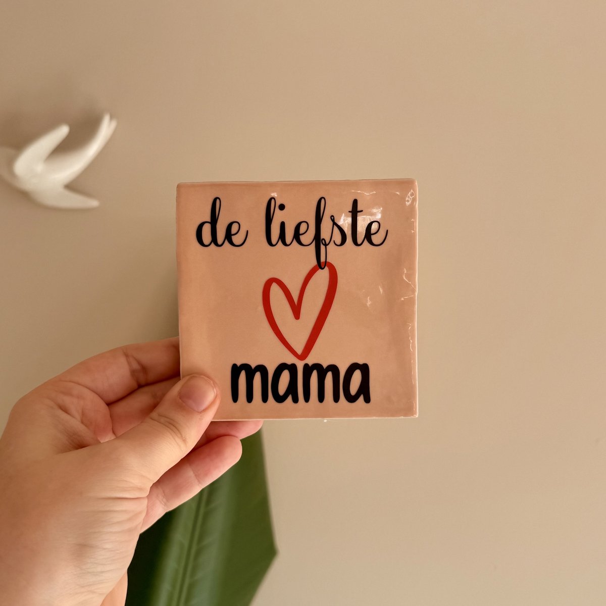Wij & Blij - De liefste mama - roze - Tegeltje - spreuktegeltje - moederdag - cadeau - kleinigheidje - bedankje - interieur - decoratie