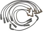 Jeu de câbles de bougies d'allumage 8 mm avec fiche coudée à l'extrémité. Pour les Voitures américaines de 1996 à 2003 (3137)