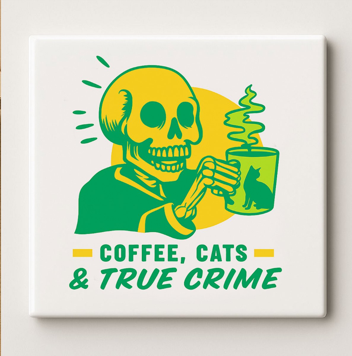 Nevolis Koffie, Katten & True Crime Tegel – 15x15cm Grappige Schedel Keramische Wanddecoratie | Perfect Cadeau voor Kattenliefhebbers & True Crime Fans Multi Color