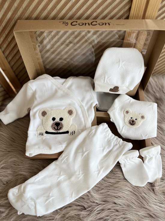 Foto: Luxe geschenkdoos 5 delige set baby pak biokatoen organic anti allergisch natural baby wear kraamcadeau new born fotoshoot babyshower katoen witte kleur berenmotief maat 56 vanaf geboorte tem 3 maanden