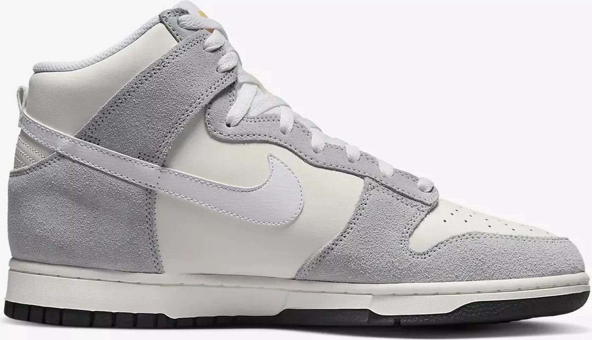 Nike Dunk Hi Retro Wit/Grijs