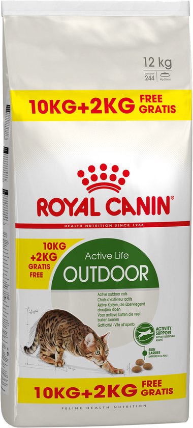 Witte zak Royal Canin Active Life Outdoor kattenvoer 10kg+2kg gratis met een tijgerkat.