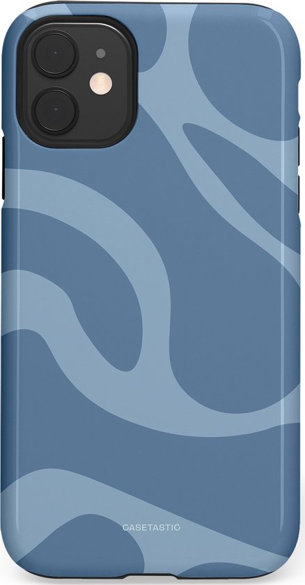 Casetastic Hoesje Geschikt voor Apple iPhone 11 - Stijlvolle Beschermende Duo-layer Case - Blauwe Water Golven
