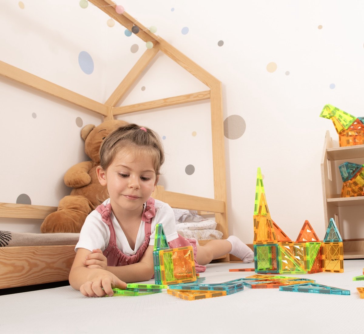 Geomag Magnetic Tiles Gems 16 - Tessere Magnetiche Per Bambini Dai 3 Anni, Forme Geometriche Traslucide A Forma Di Gemma, Giocattolo Educativo Per Creatività E Manualità - 4