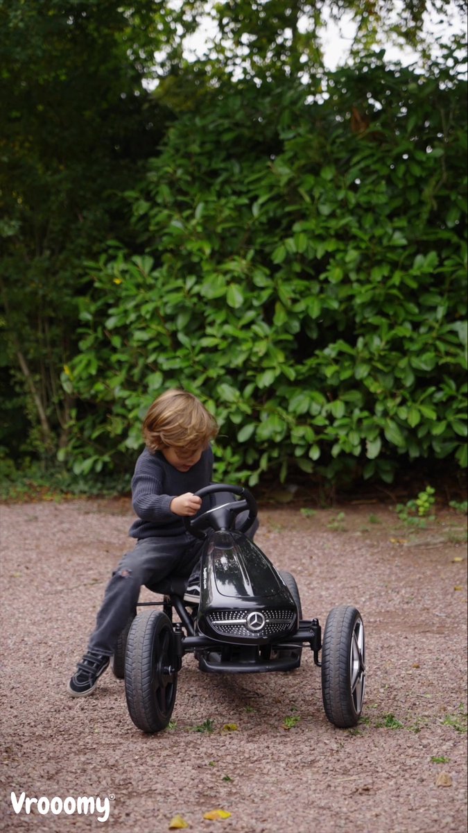 Go-Kart Mercedes-Benz à Pédales Pour Enfants – Voiture De Route En Noir, Pneus Caoutchouc EVA, Marche Avant/arrière, Musique Et Klaxon, De 3 à 7 Ans (30 Kg Max)