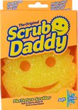 Verpakking van Scrub Daddy spons, gele spons met gezichtje.