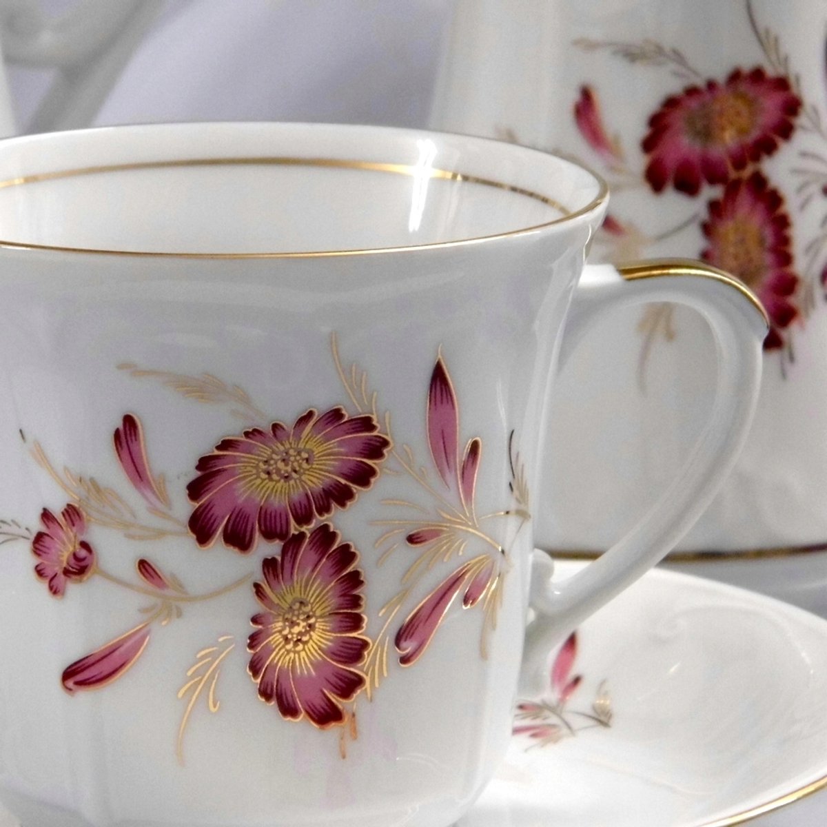 Kameliia Koffieservies 1 Pers. 3 Heerlijk. Wit Porselein.