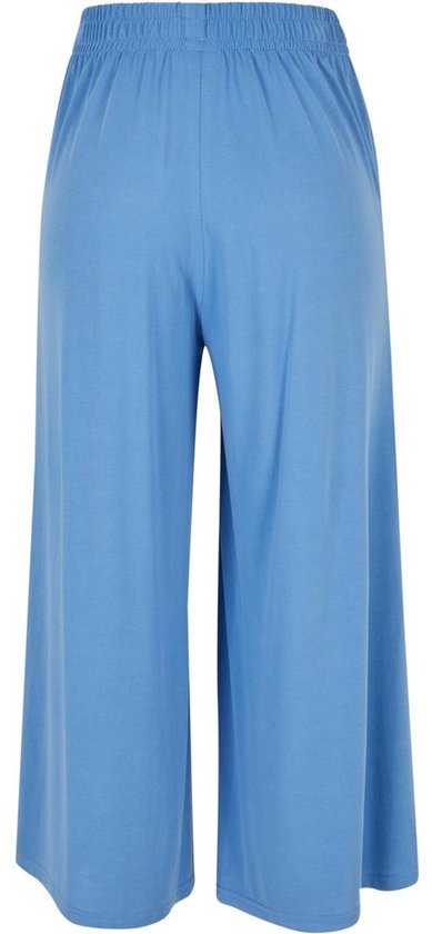 Lichtblauwe culottebroek met elastische tailleband.