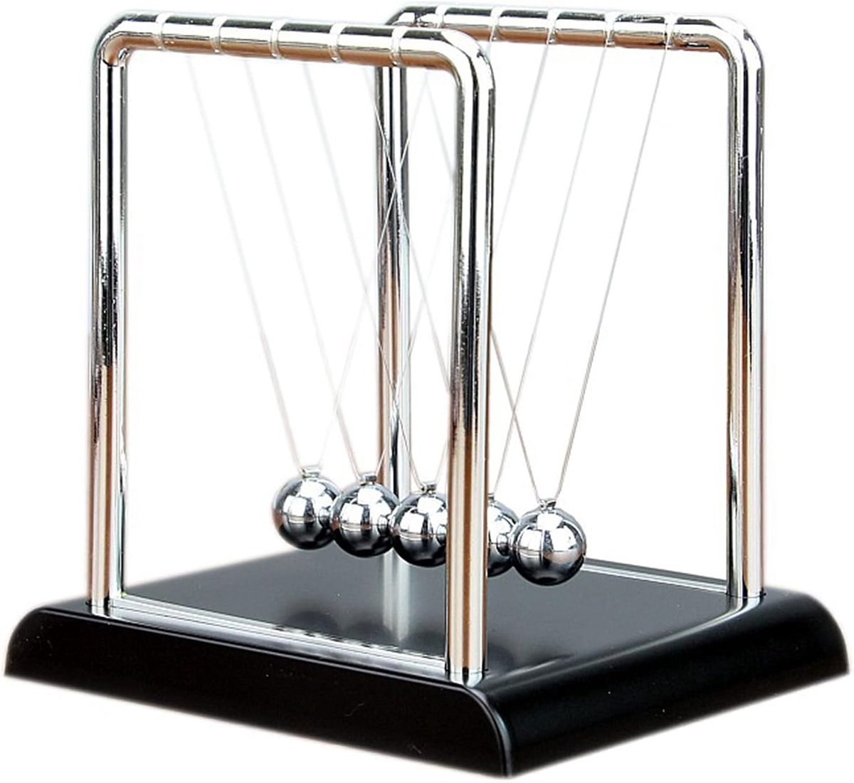 QTTVBTNA -Newton’s Cradle Bureauspeelgoed – Balansbollen met Zwarte Basis – Decoratief Ornament voor Thuis & Kantoor – Stressverlichter en Origineel Cadeau