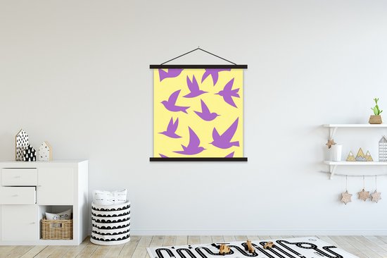 Posterhanger incl. Poster 120x120 cm - Schoolplaat - Vogels - Cirkel - Geel - Beweging - Textielposter - Zwarte latten