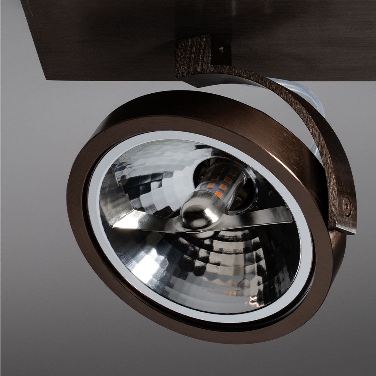 Saturno bronzo III by LUSENZ - 3-lichts plafondspot met kantelbare geborstelde bronzen basis en armatuur