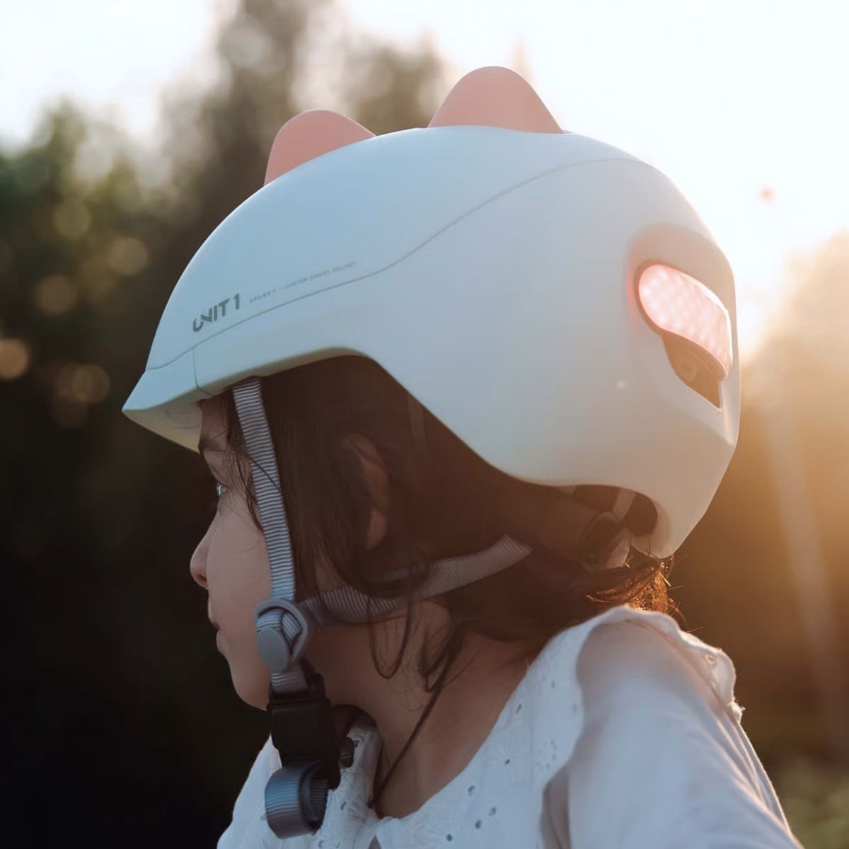 Unit 1 Sparky - Mint Green - Kinder helm - Smart helmet